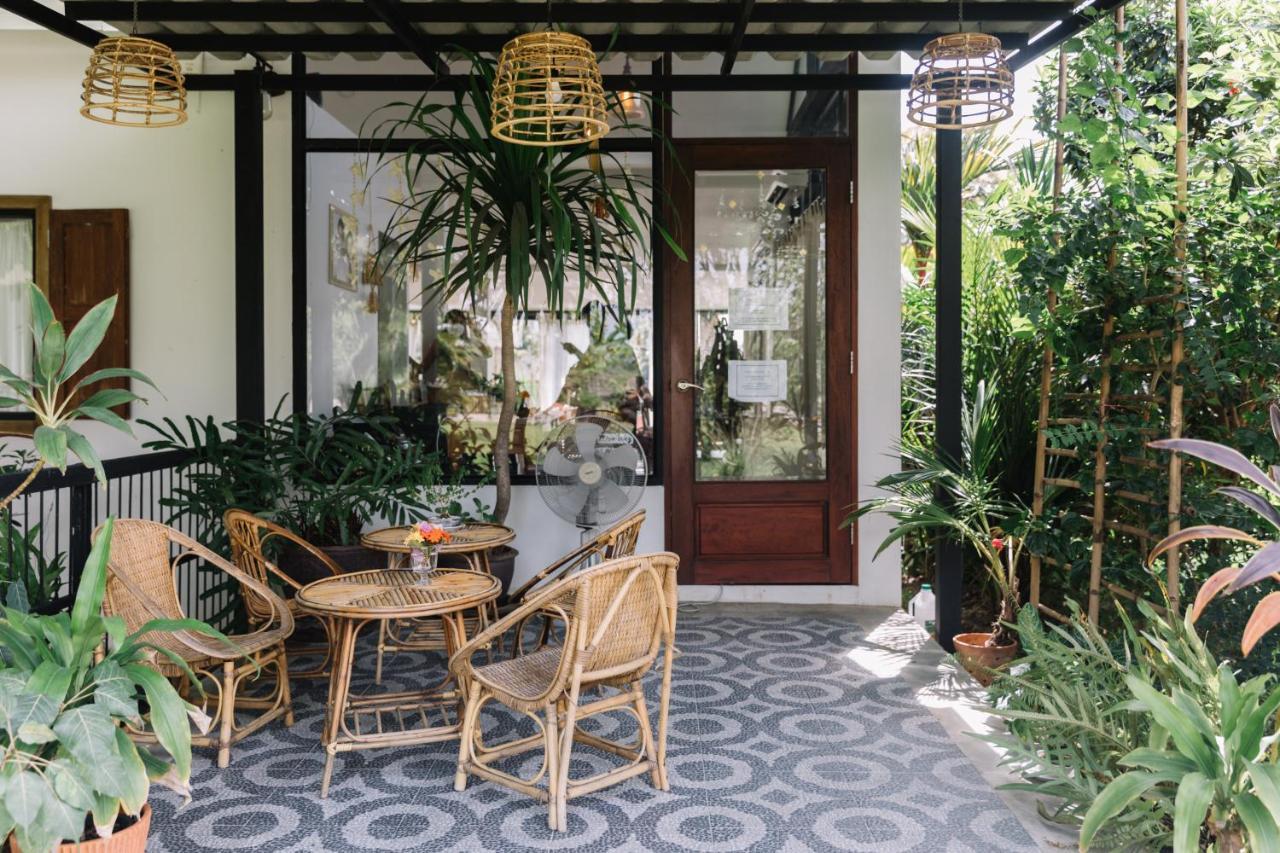 Ploen Pirom Hotel Bangkok Bagian luar foto
