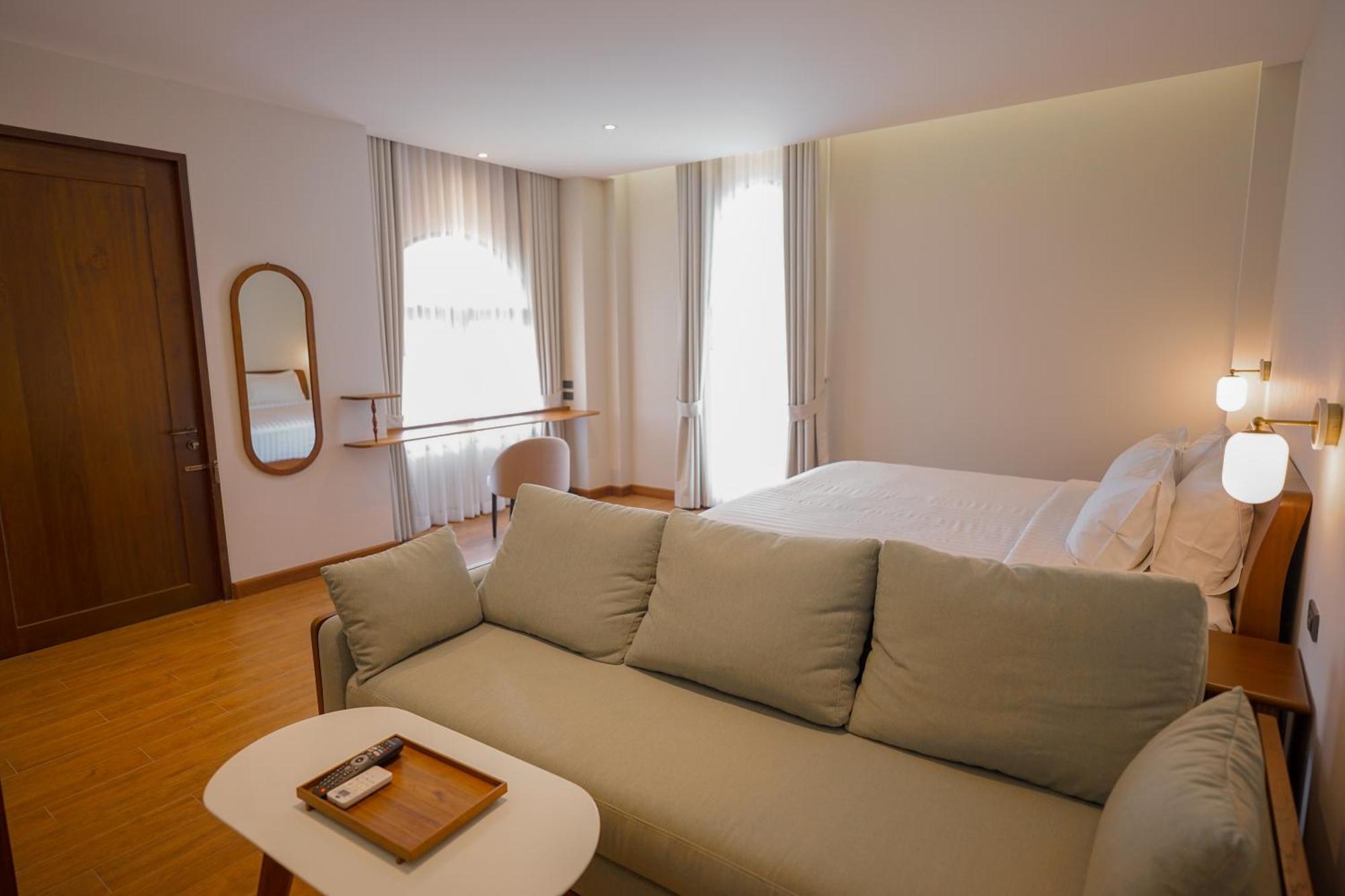 Ploen Pirom Hotel Bangkok Bagian luar foto